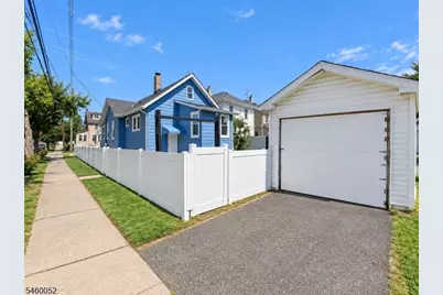 136 W Colfax Ave, Roselle Park, NJ 07204 - Photo 14