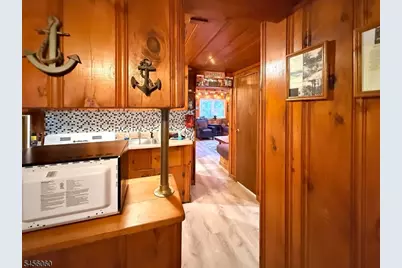 32 Playhouse Park, Jefferson Township, NJ 07849 - Photo 20