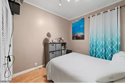 32 E Russell St, Clifton, NJ 07011 - Photo 18