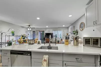 4 Davos Dr #9, Vernon, NJ 07462 - Photo 6