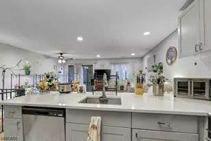 4 Davos Dr, Vernon, NJ 07462 - Photo 6
