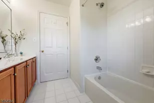 925 Tyler Cir, Greenwich Township, NJ 08886 - Photo 40