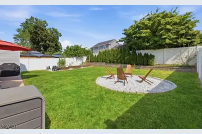 353 Whitewood Rd, Union Township, NJ 07083 - Photo 34