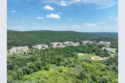 1118 Warrens Way, Wanaque, NJ 07465 - Photo 30