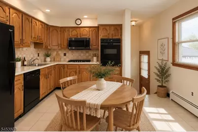 2831 Bradbury Ave, Linden, NJ 07036 - Photo 6
