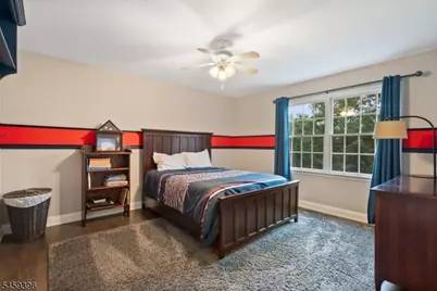 32 Sawmill Rd, Tewksbury Township, NJ 08833 - Photo 18
