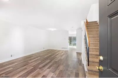 103 Orchard Meadows Dr, Union Township, NJ 07083 - Photo 2