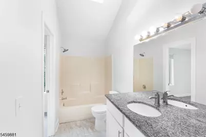 103 Orchard Meadows Dr, Union Township, NJ 07083 - Photo 14