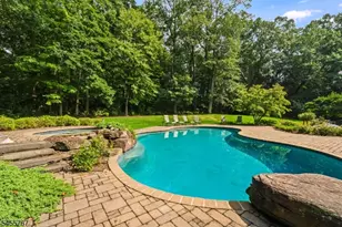 19 2 Heritage Ct, Bernardsville, NJ 07931 - Photo 44