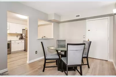 521 Piermont Ave #119, River Vale Township, NJ 07675 - Photo 4