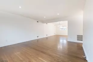 75 Mt Prospect Ave Unit, Clifton, NJ 07013 - Photo 6