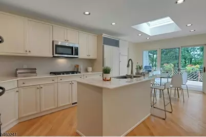 7 Sharon Rd, Springfield, NJ 07081 - Photo 12