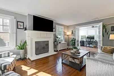 54 Elm St, Millburn, NJ 07041 - Photo 4
