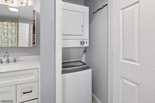 340 Lakeview Dr, Hampton Township, NJ 07860 - Photo 26
