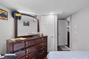 340 Lakeview Dr, Hampton Township, NJ 07860 - Photo 10