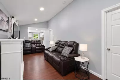 340 Lakeview Dr, Hampton Township, NJ 07860 - Photo 24