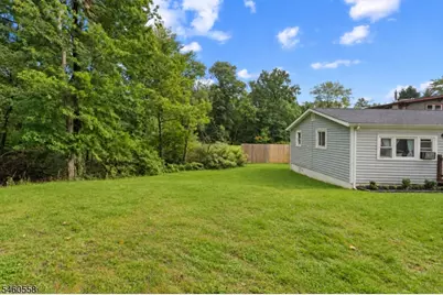 340 Lakeview Dr, Hampton Township, NJ 07860 - Photo 28