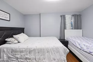 340 Lakeview Dr, Hampton Township, NJ 07860 - Photo 12