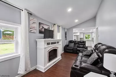 340 Lakeview Dr, Hampton Township, NJ 07860 - Photo 18