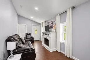 340 Lakeview Dr, Hampton Township, NJ 07860 - Photo 20