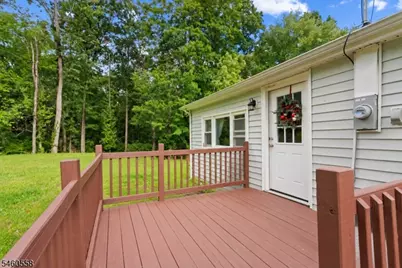 340 Lakeview Dr, Hampton Township, NJ 07860 - Photo 34