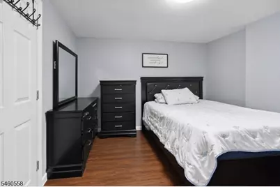 340 Lakeview Dr, Hampton Township, NJ 07860 - Photo 14