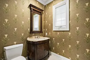 9 Canterbury Ln, Summit, NJ 07901 - Photo 8