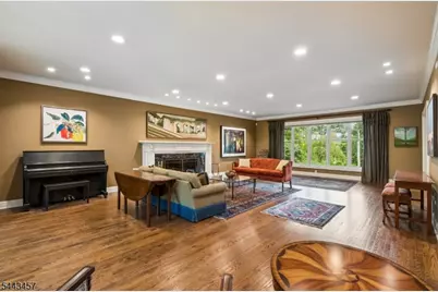 9 Canterbury Ln, Summit, NJ 07901 - Photo 4