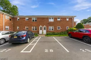 1135B Valley Rd, Wayne, NJ 07470 - Photo 18