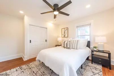 33 Waverly Ter, Bloomfield, NJ 07003 - Photo 12