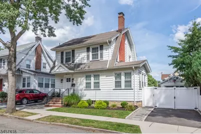 33 Waverly Ter, Bloomfield, NJ 07003 - Photo 2