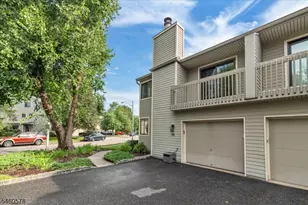 54 Spruce Run, Ramsey, NJ 07446 - Photo 2