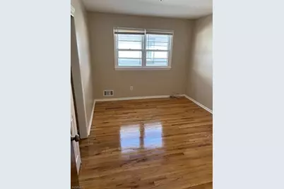 37 Young Ave 2nd Fl #2, Hillside, NJ 07205 - Photo 2