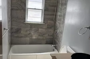 37 Young Ave 2nd Fl, Hillside, NJ 07205 - Photo 10