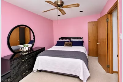 17 Moosepac Ln, Jefferson Township, NJ 07438 - Photo 8
