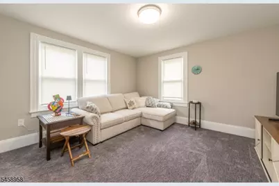 15 Washburn Pl, Caldwell, NJ 07006 - Photo 20