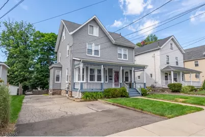 15 Washburn Pl, Caldwell, NJ 07006 - Photo 2