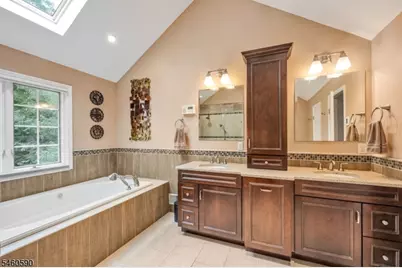 4 Moccasin Ct, Mahwah Twp., NJ 07430 - Photo 26