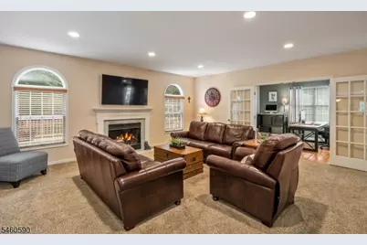 4 Moccasin Ct, Mahwah Twp., NJ 07430 - Photo 14