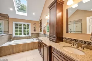 4 Moccasin Ct, Mahwah Twp., NJ 07430 - Photo 28