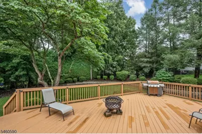 4 Moccasin Ct, Mahwah Twp., NJ 07430 - Photo 38