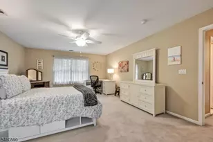4 Moccasin Ct, Mahwah Twp., NJ 07430 - Photo 34