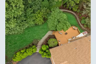 4 Moccasin Ct, Mahwah Twp., NJ 07430 - Photo 34