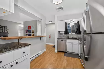11 Westway, Union Township, NJ 08809 - Photo 10