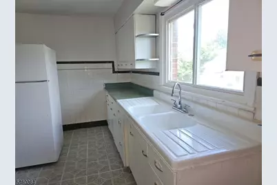 544 Irvington Ave #2, Maplewood, NJ 07040 - Photo 10