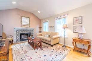 17 Constitution Ct, Montville Township, NJ 07045 - Photo 6