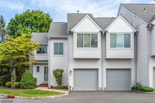 17 Constitution Ct, Montville Township, NJ 07045 - Photo 32