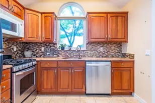 17 Constitution Ct, Montville Township, NJ 07045 - Photo 12