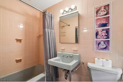 300 Oak Ridge Ave, Summit, NJ 07901 - Photo 28