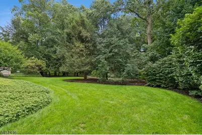 300 Oak Ridge Ave, Summit, NJ 07901 - Photo 46